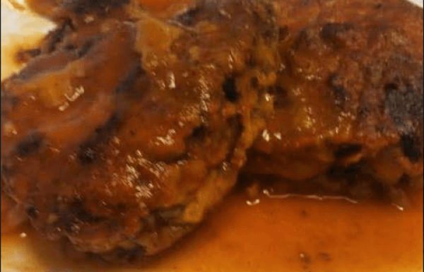 מוסקה חצילים ובשר ברוטב עגבניות